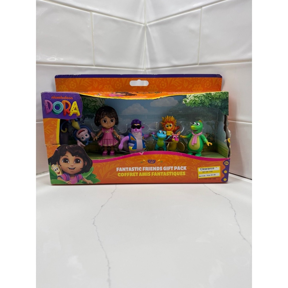 Dora, Fantastic Friends Gift Pack with Dora, Boots, Tico, Isa, and the Fiesta Tr